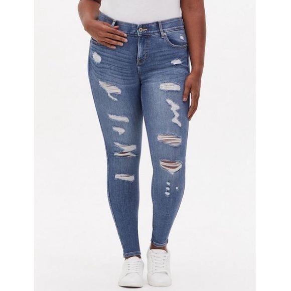 Tall Inseam - Bombshell Skinny Premium Stretch High-Rise Destructed Jeans - Picture 4 of 13